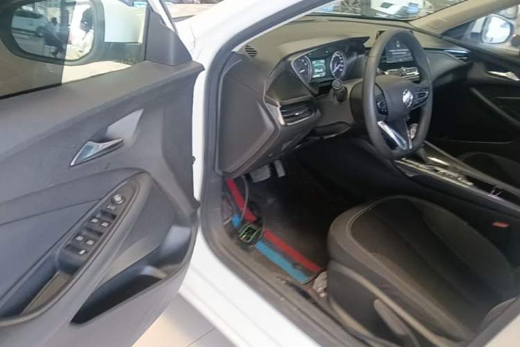 Used Buick Verano 2022 Pro 532T Le Xing Edition Driver Seat