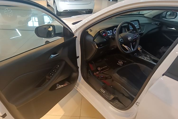 Used Buick Verano 2022 Pro 532T Le Xing Edition Driver Seat