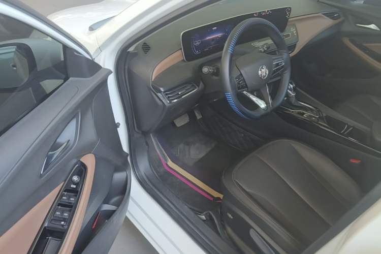 Used Buick Verano 2022 Pro 533T Fun Edition Driver Seat