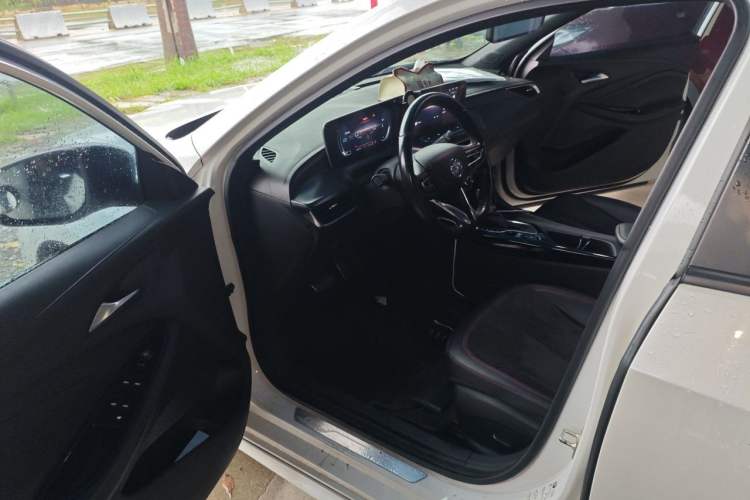 Used Buick Verano 2022 Pro GS Gale Edition Driver Seat