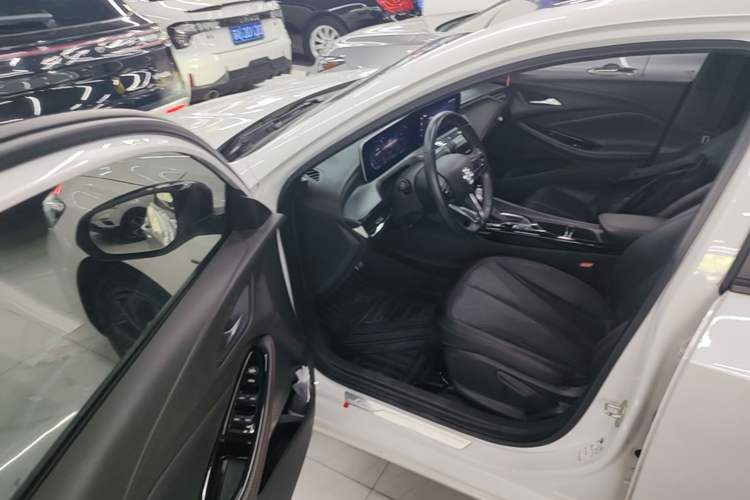 Used Buick Verano 2022 Pro GS Wind-Chasing Edition Driver Seat