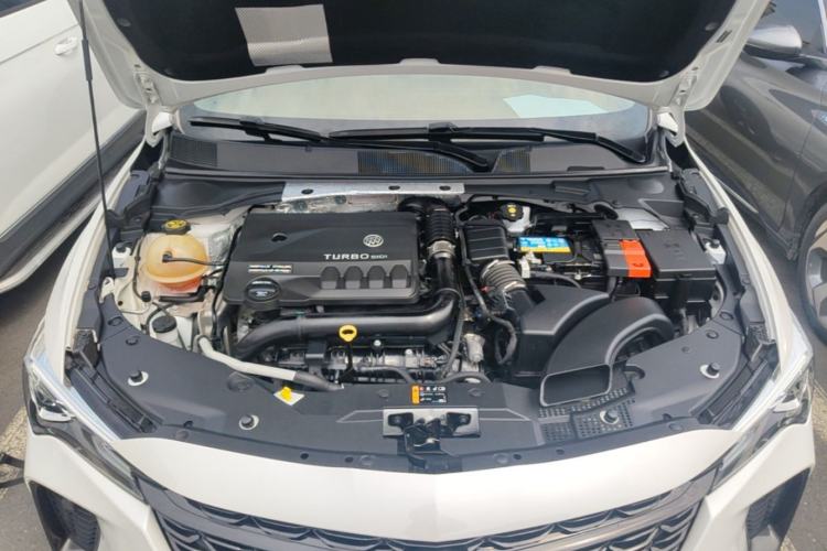Used Buick Verano 2022 Pro GS Wind-Chasing Edition Engine Bay