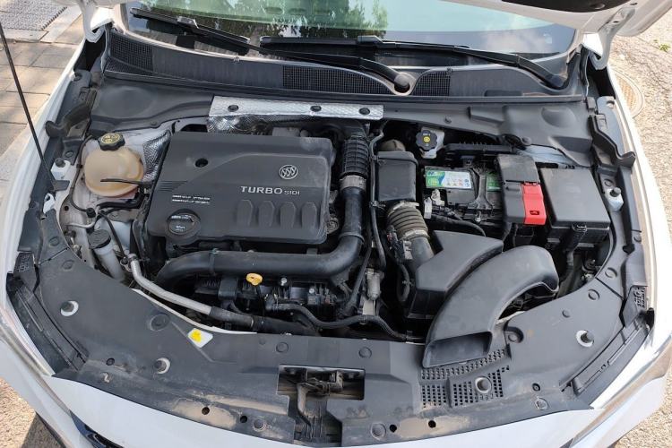 Used Buick Verano 2022 Pro GS Wind-Chasing Edition Engine Bay