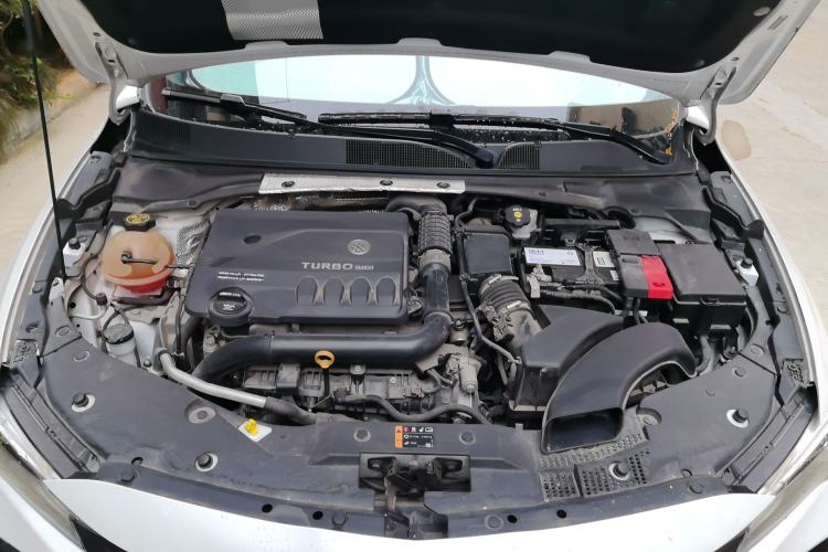 Used Buick Verano 2022 Pro GS Wind-Chasing Edition Engine Bay