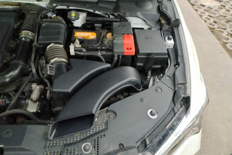 Used Buick Verano 2022 Pro GS Wind-Chasing Edition Engine Bay Left