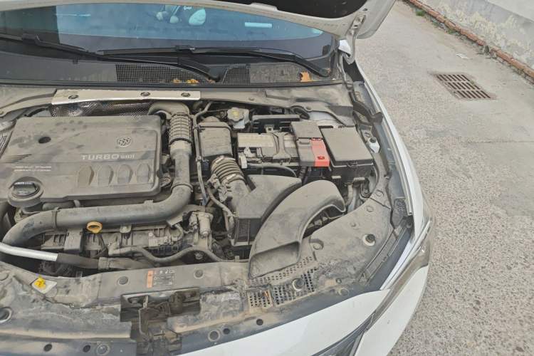 Used Buick Verano 2022 Pro 533T Fun Edition Engine Bay Left