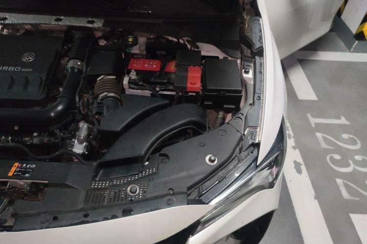 Used Buick Verano 2022 Pro GS Gale Edition Engine Bay Left