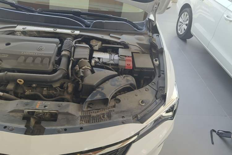 Used Buick Verano 2022 Pro 533T Fun Edition Engine Bay Left