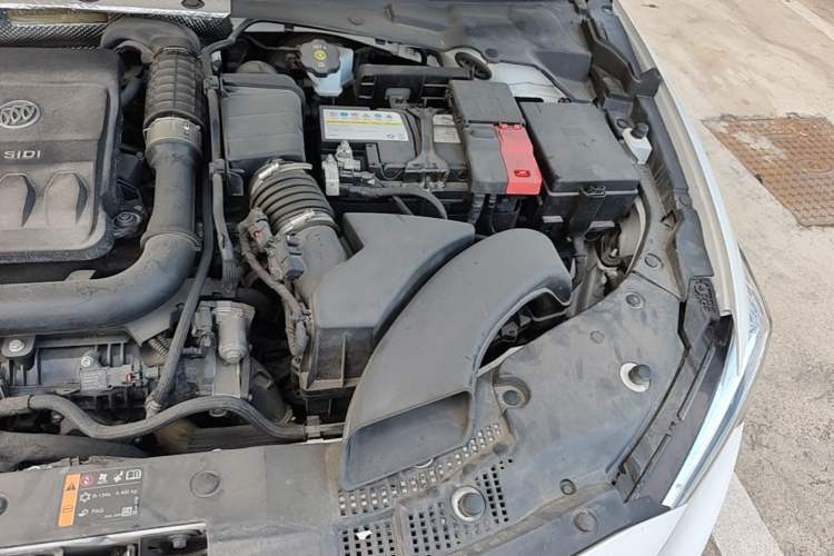 Used Buick Verano 2022 Pro 532T Le Xing Edition Engine Bay Left