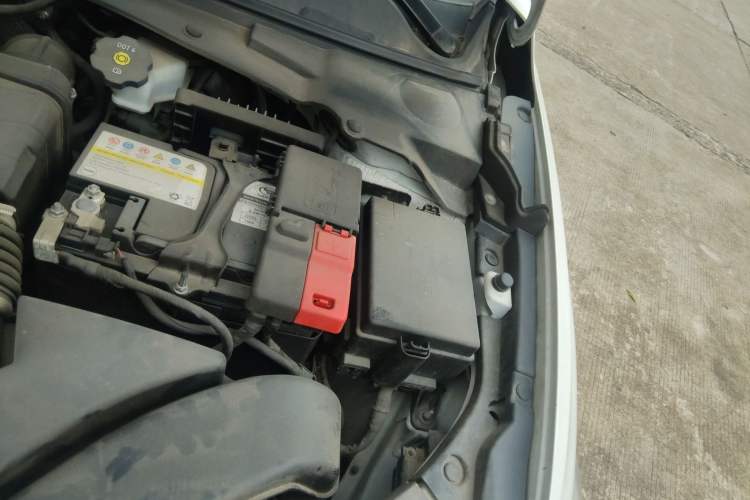 Used Buick Verano 2022 Pro 532T Le Xing Edition Engine Bay Left