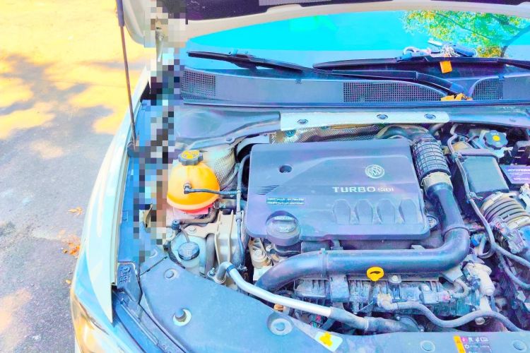 Used Buick Verano 2022 Pro GS Gale Edition Engine Bay Right