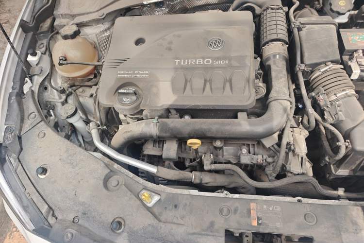 Used Buick Verano 2022 Pro GS Gale Edition Engine Bay Right