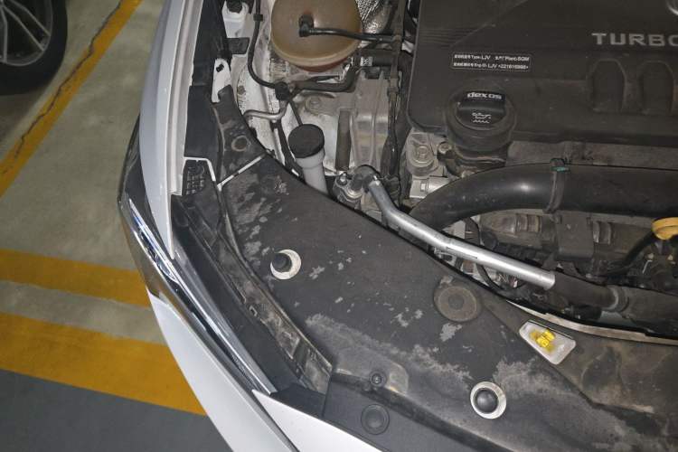 Used Buick Verano 2022 Pro 533T Enjoyment Edition Engine Bay Right