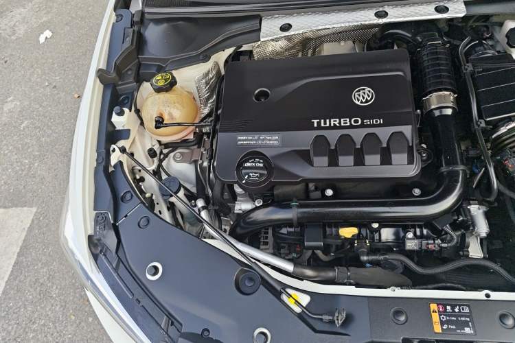 Used Buick Verano 2022 Pro 533T Fun Edition Engine Bay Right