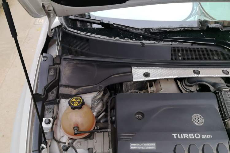 Used Buick Verano 2022 Pro GS Wind-Chasing Edition Engine Bay Right