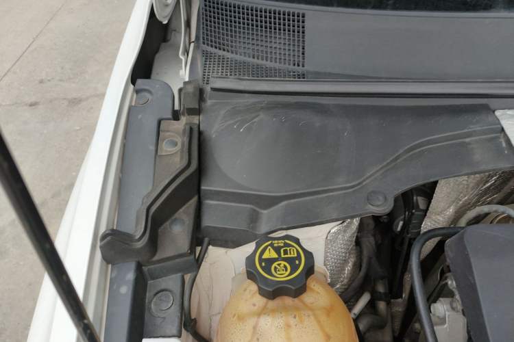 Used Buick Verano 2022 Pro 533T Enjoyment Edition Engine Bay Right