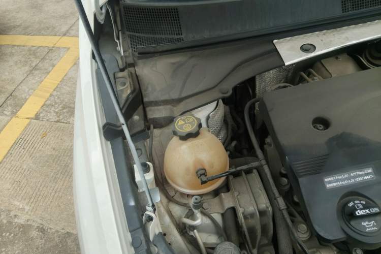 Used Buick Verano 2022 Pro 532T Le Xing Edition Engine Bay Right