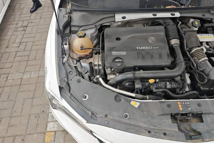 Used Buick Verano 2022 Pro 533T Enjoyment Edition Engine Bay Right