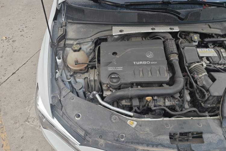 Used Buick Verano 2022 Pro 532T Le Xing Edition Engine Bay Right