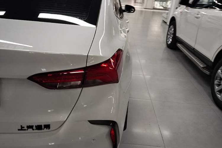 Used Buick Verano 2022 Pro GS Wind-Chasing Edition Exterior 3