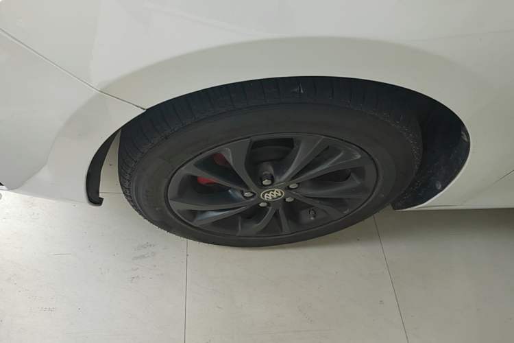 Used Buick Verano 2022 Pro GS Wind-Chasing Edition Exterior 4