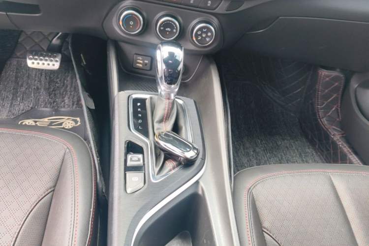 Used Buick Verano 2022 Pro GS Wind-Chasing Edition Gear Lever