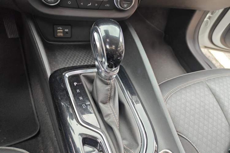 Used Buick Verano 2022 Pro 533T Fun Edition Gear Lever