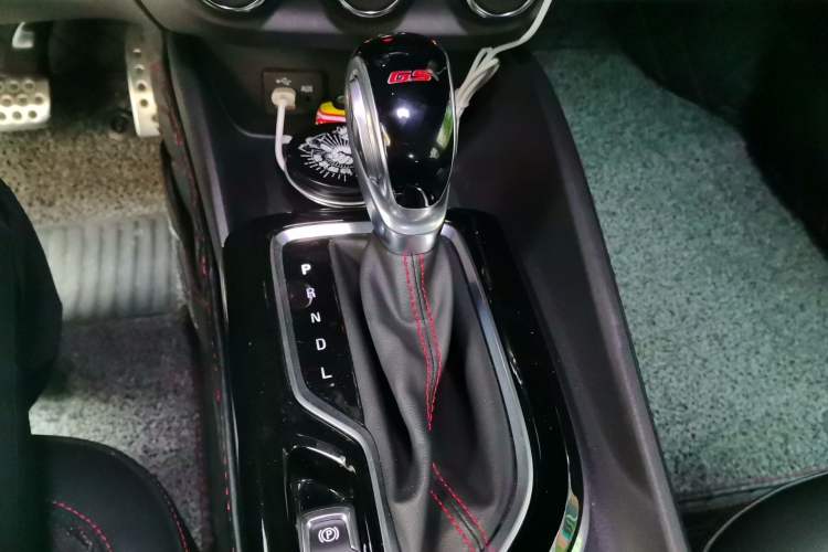 Used Buick Verano 2022 Pro GS Wind-Chasing Edition Gear Lever