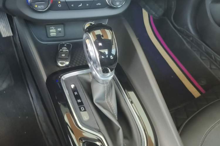 Used Buick Verano 2022 Pro 533T Fun Edition Gear Lever