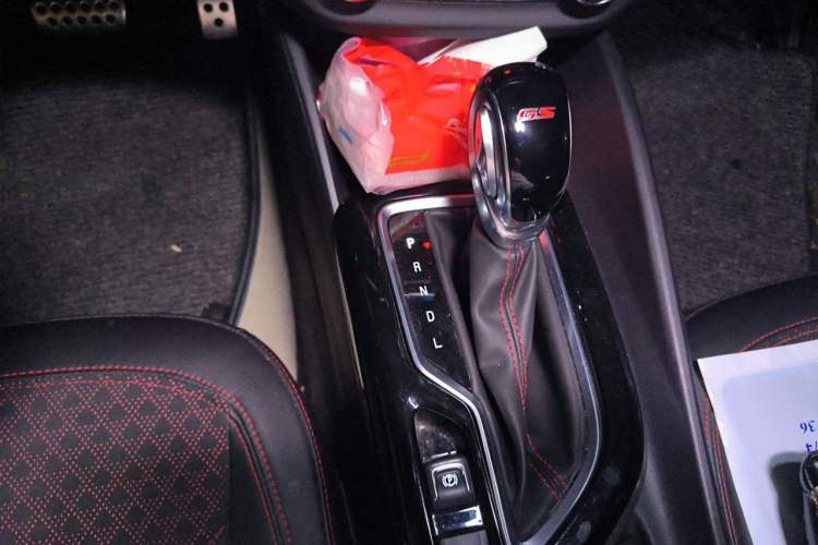 Used Buick Verano 2022 Pro GS Gale Edition Gear Lever
