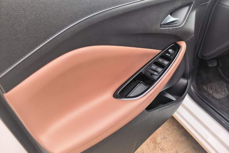 Used Buick Verano 2022 Pro 533T Enjoyment Edition Interior 2