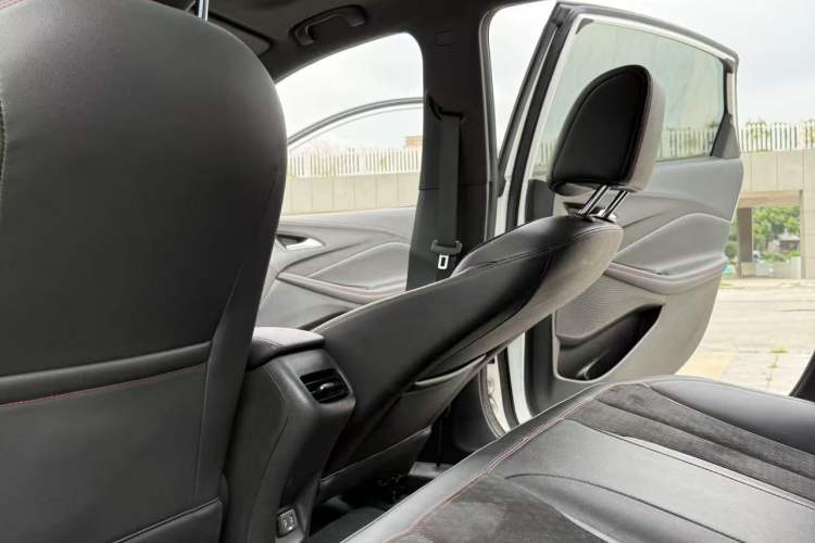 Used Buick Verano 2022 Pro GS Gale Edition Interior 3