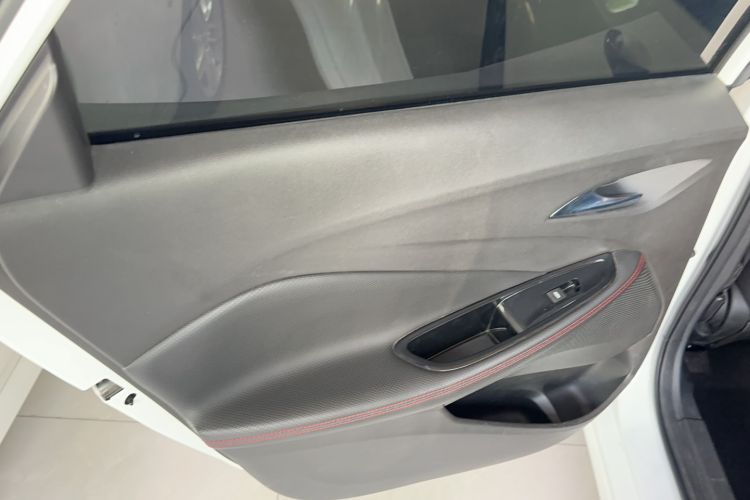Used Buick Verano 2022 Pro GS Wind-Chasing Edition Interior 6