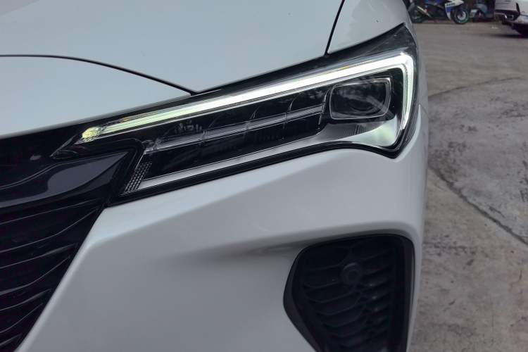Used Buick Verano 2022 Pro GS Gale Edition Left Front Headlight