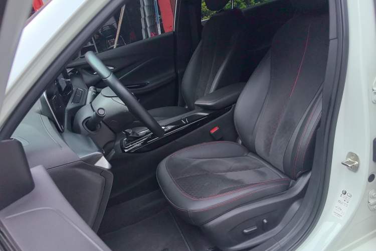Used Buick Verano 2022 Pro GS Gale Edition Left Front Seat