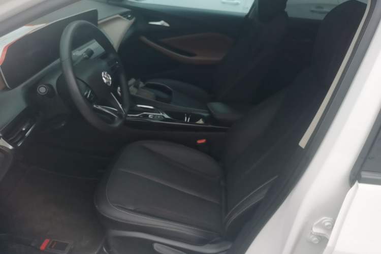 Used Buick Verano 2022 Pro 533T Enjoyment Edition Left Front Seat