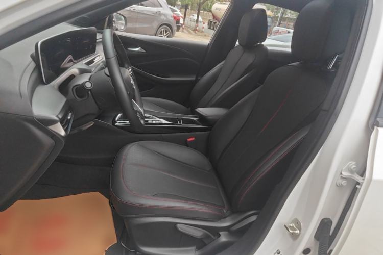 Used Buick Verano 2022 Pro GS Wind-Chasing Edition Left Front Seat