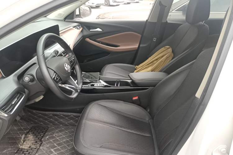Used Buick Verano 2022 Pro 533T Fun Edition Left Front Seat