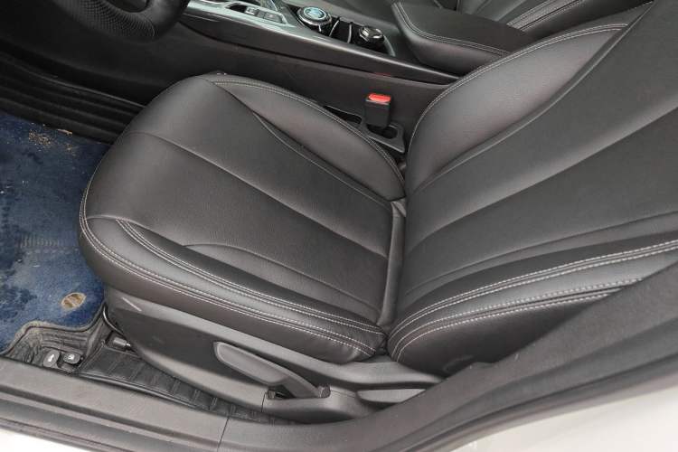 Used Buick Verano 2022 Pro 532T Le Xing Edition Left Front Seat