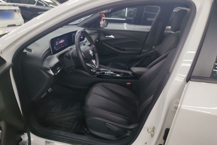 Used Buick Verano 2022 Pro GS Wind-Chasing Edition Left Front Seat