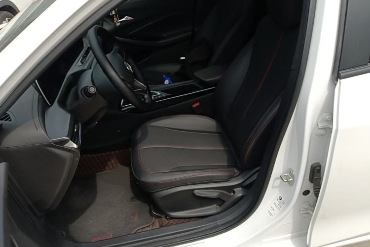 Used Buick Verano 2022 Pro GS Wind-Chasing Edition Left Front Seat