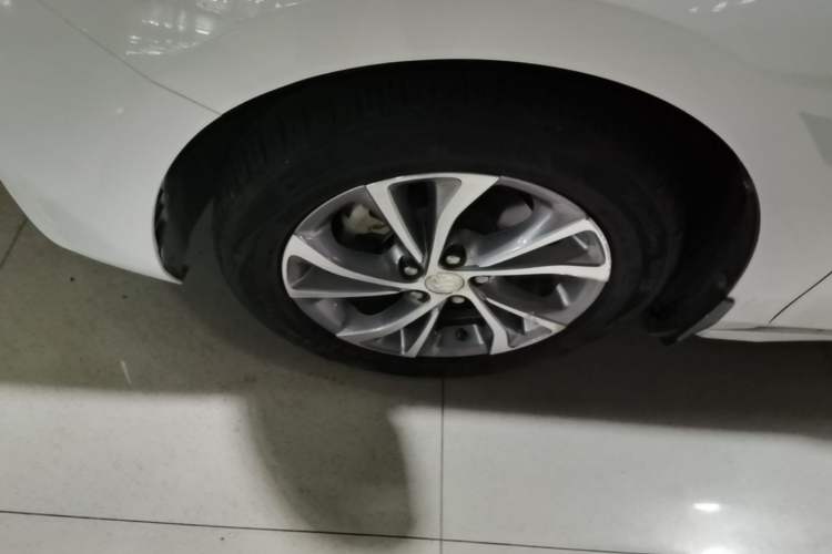 Used Buick Verano 2022 Pro 533T Enjoyment Edition Left Front Wheel Hub