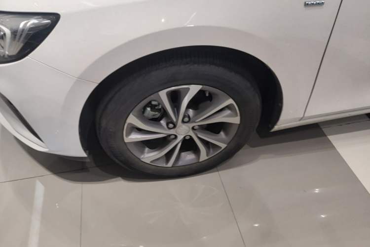 Used Buick Verano 2022 Pro 533T Enjoyment Edition Left Front Wheel Hub