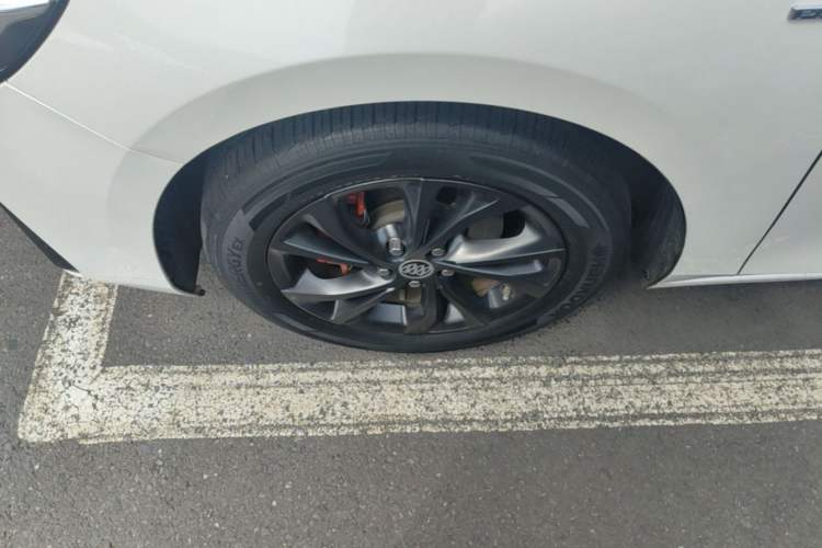 Used Buick Verano 2022 Pro GS Wind-Chasing Edition Left Front Wheel Hub