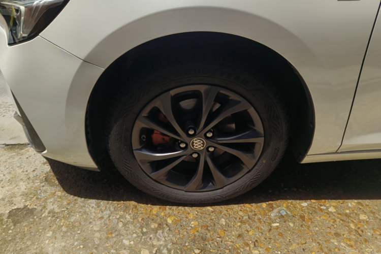 Used Buick Verano 2022 Pro GS Wind-Chasing Edition Left Front Wheel Hub