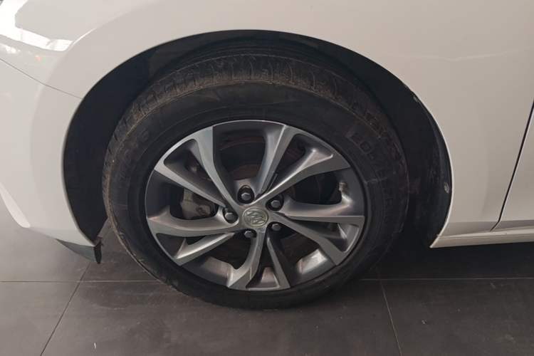 Used Buick Verano 2022 Pro 533T Enjoyment Edition Left Front Wheel Hub