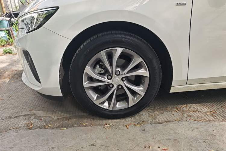 Used Buick Verano 2022 Pro 533T Enjoyment Edition Left Front Wheel Hub