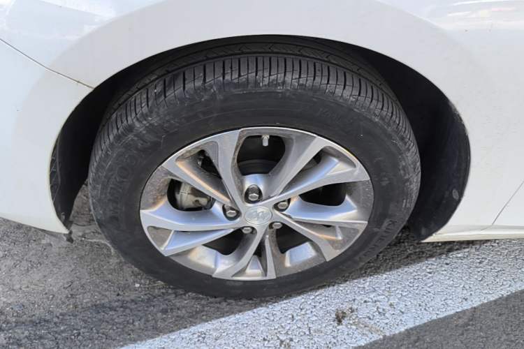 Used Buick Verano 2022 Pro 533T Enjoyment Edition Left Front Wheel Hub