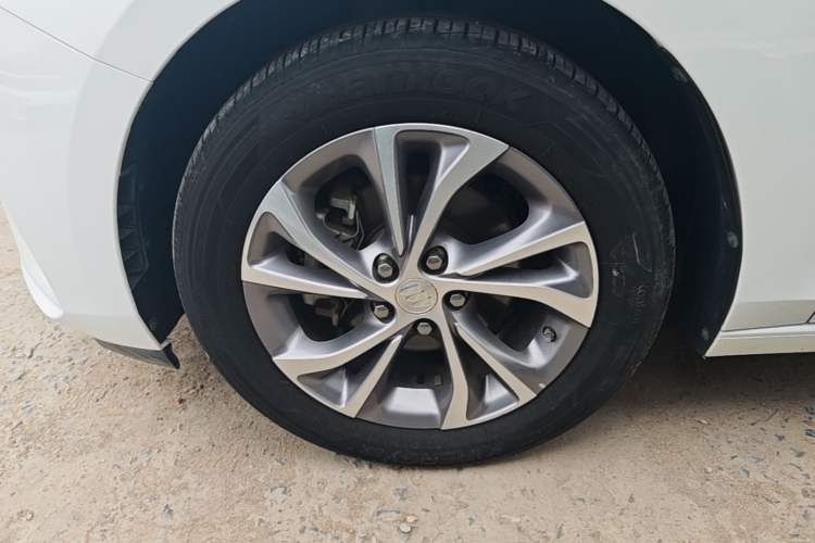 Used Buick Verano 2022 Pro 533T Enjoyment Edition Left Front Wheel Hub