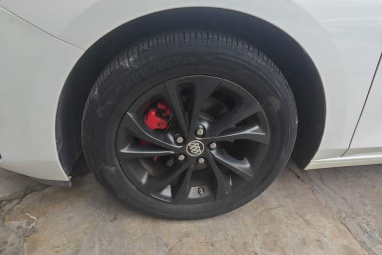 Used Buick Verano 2022 Pro GS Wind-Chasing Edition Left Front Wheel Hub